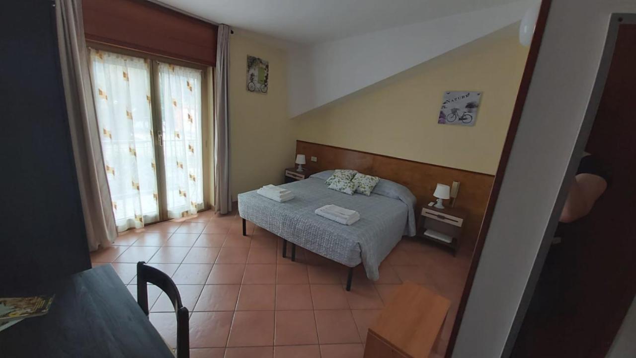 Orso Momo Hotel Calizzano Ngoại thất bức ảnh